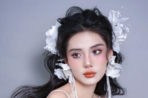多家名企认可悦风美妆学院，毕业起点更高！
