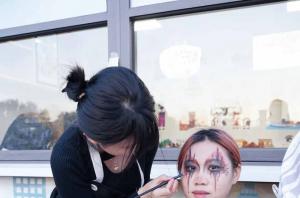 找了5家化妆学校后，我总结出这份挑选攻略