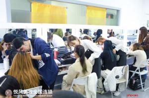新手学化妆不再愁，悦风美妆学院满足多元需求