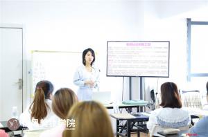 化妆培训学校人气机构盘点与解析