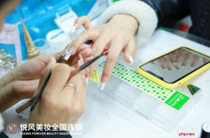 零基础学化妆怎么选？三家化妆培训真实测评